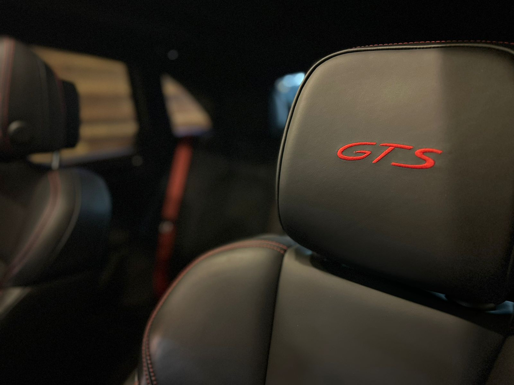 Porsche Macan Vermelho