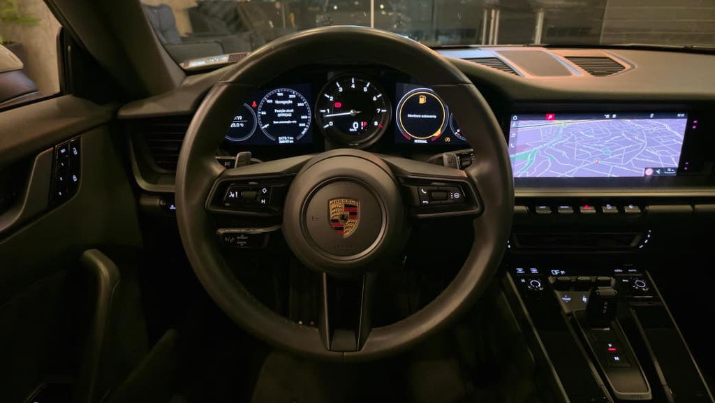 Porsche 911 Cinza