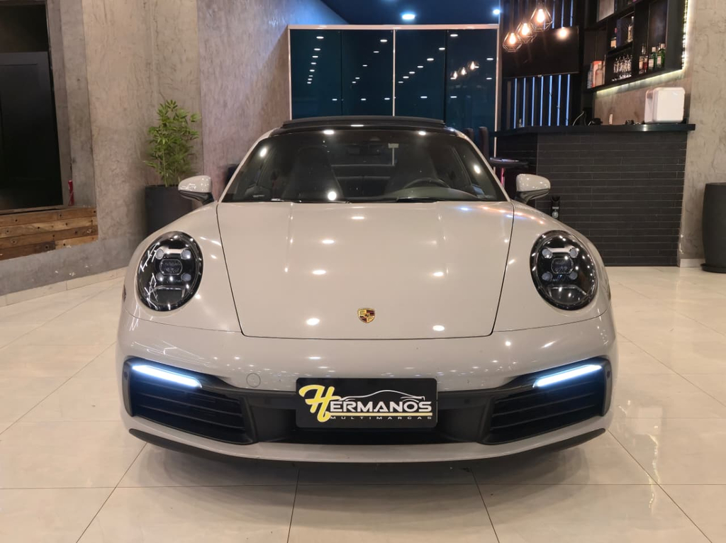 Porsche 911 Cinza