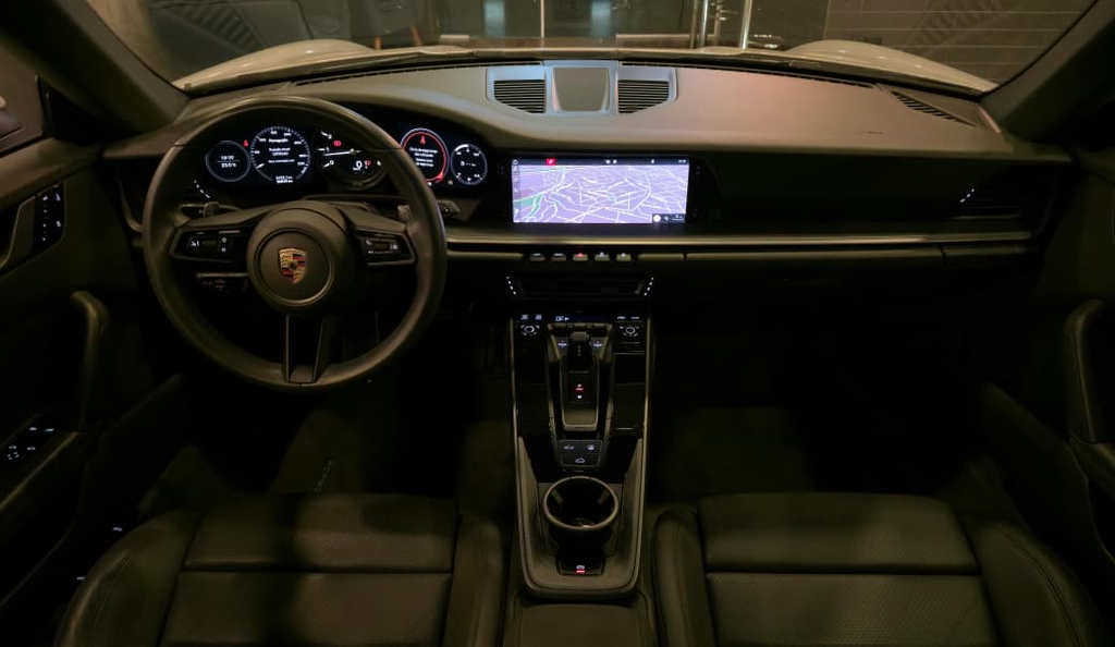 Porsche 911 Cinza