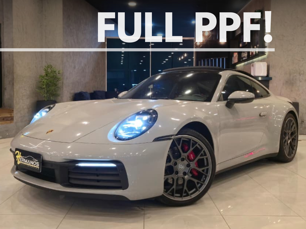 Porsche 911 Cinza