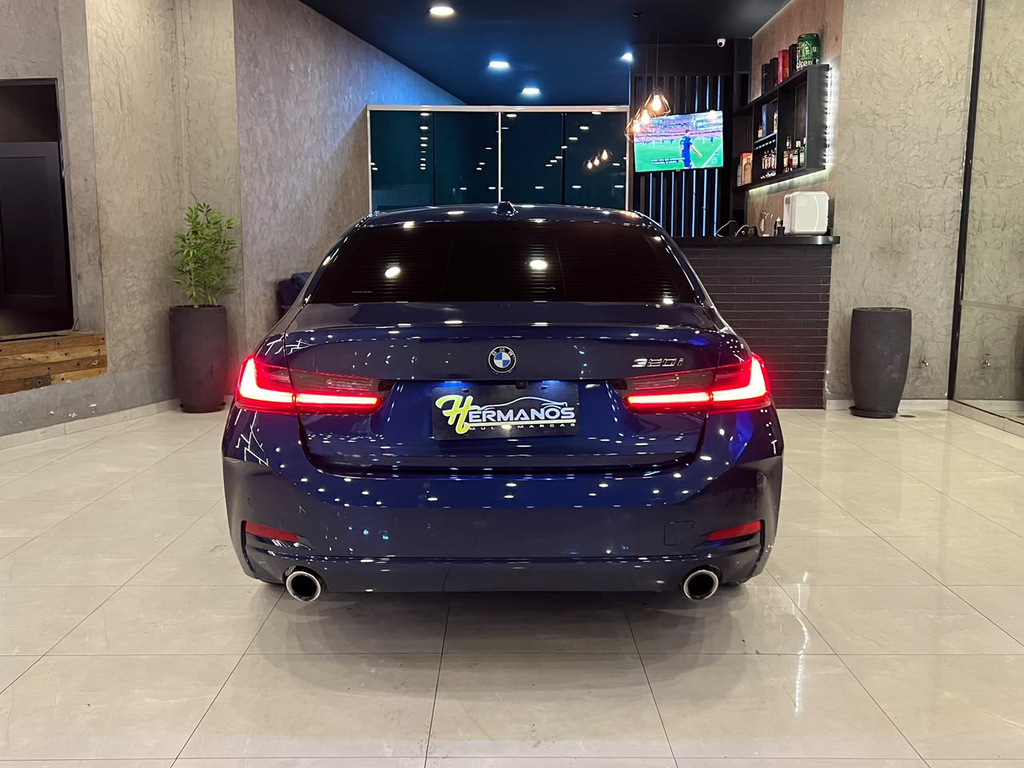 BMW Série 3 Azul