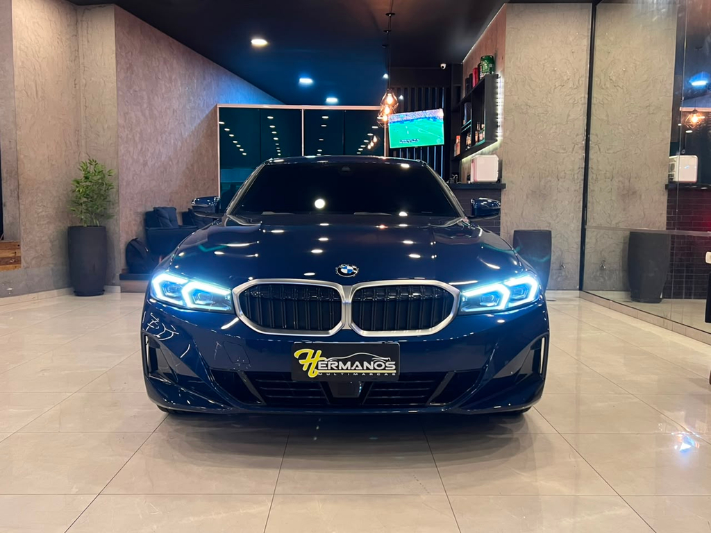 BMW Série 3 Azul