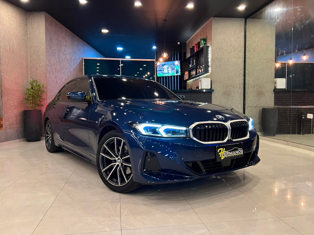 BMW Série 3 Azul