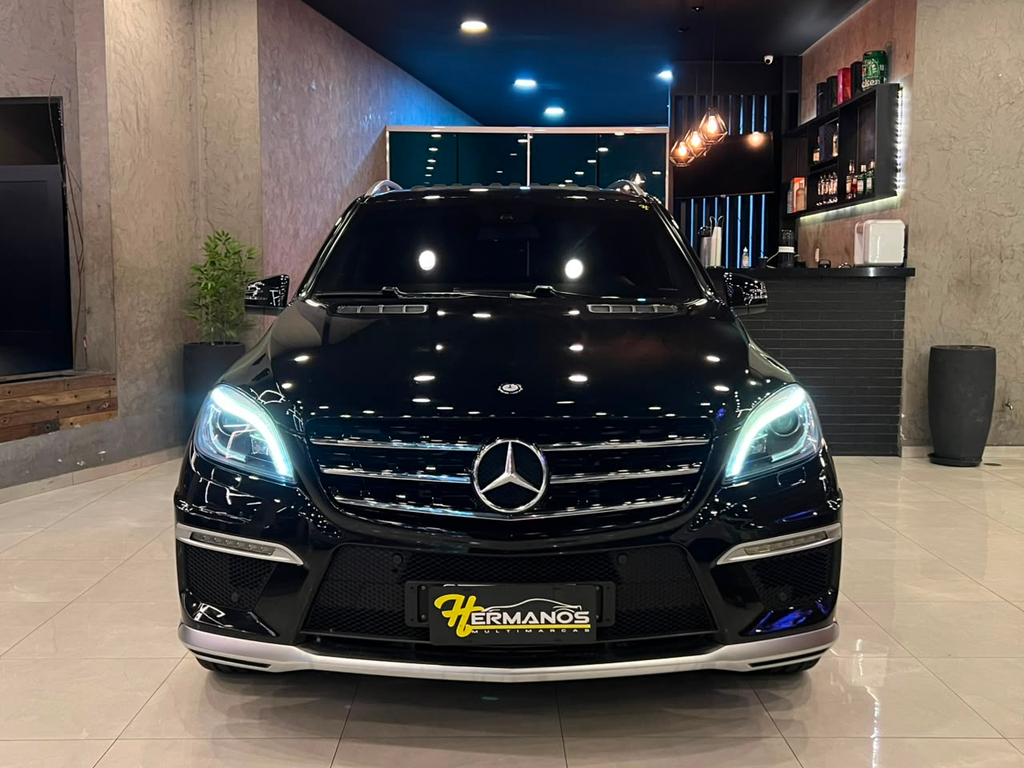 Mercedes Benz ML-63 AMG Preto