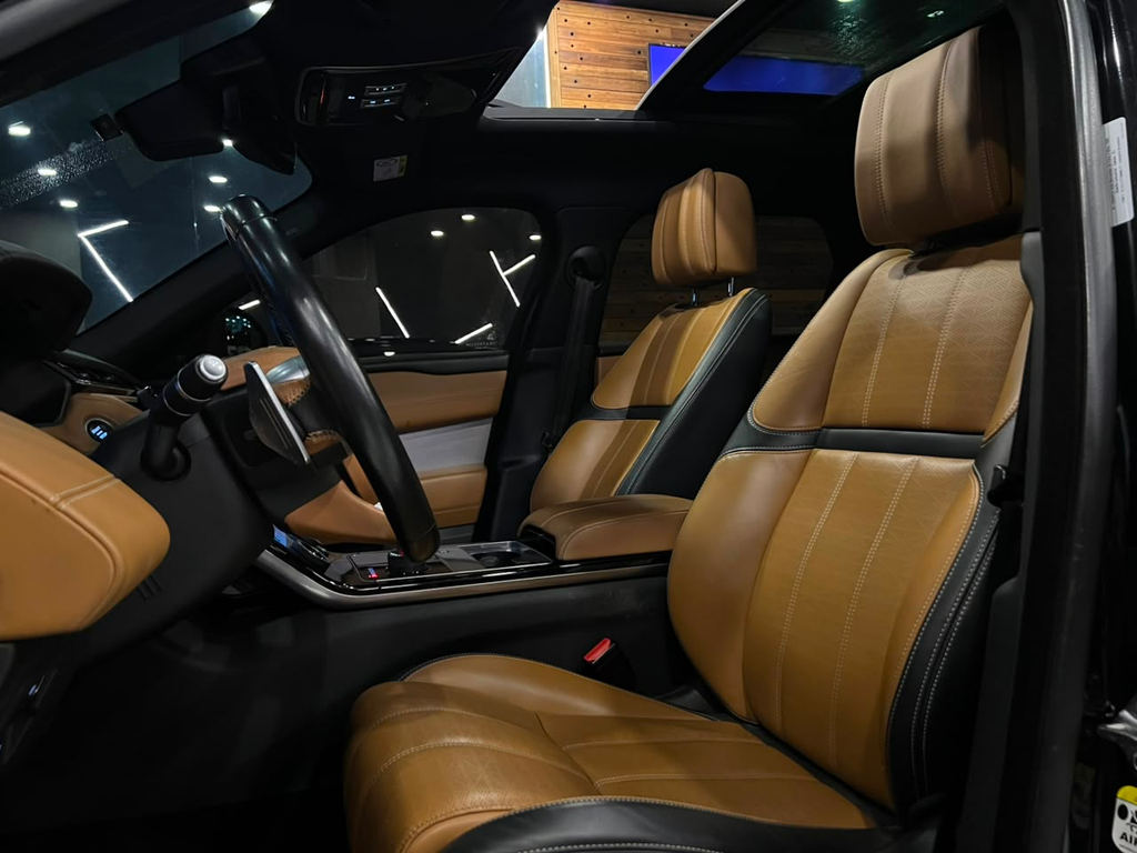 Land Rover Range Rover Velar Preto