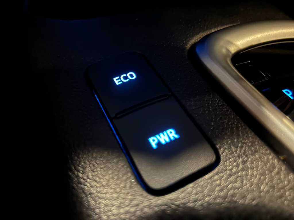 Toyota Hilux Cabine Dupla Cinza