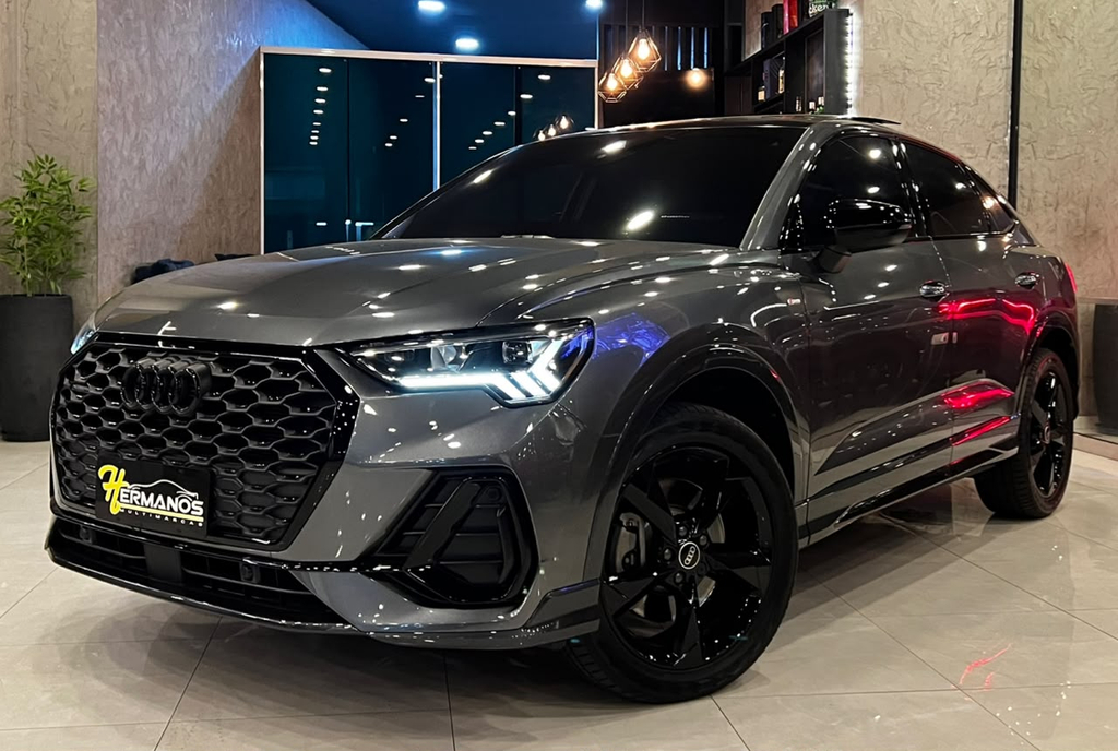 Audi Q3 Cinza
