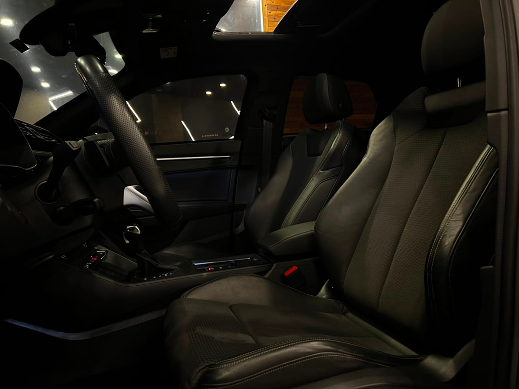 Audi Q3 Cinza