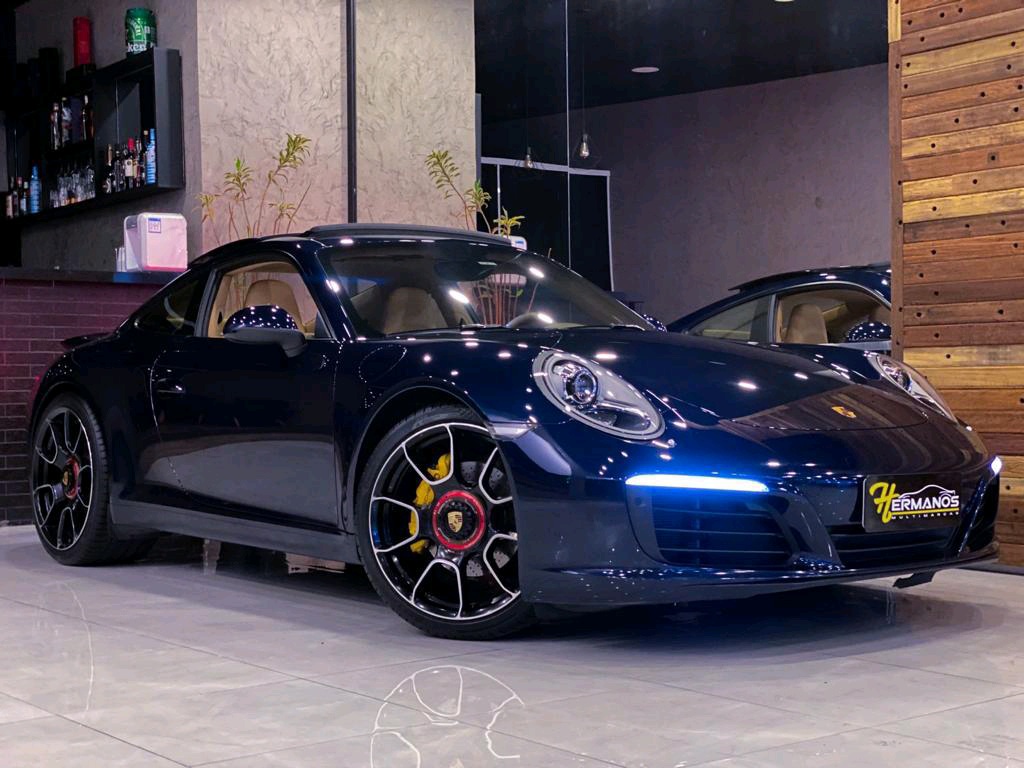 Porsche 911 Azul