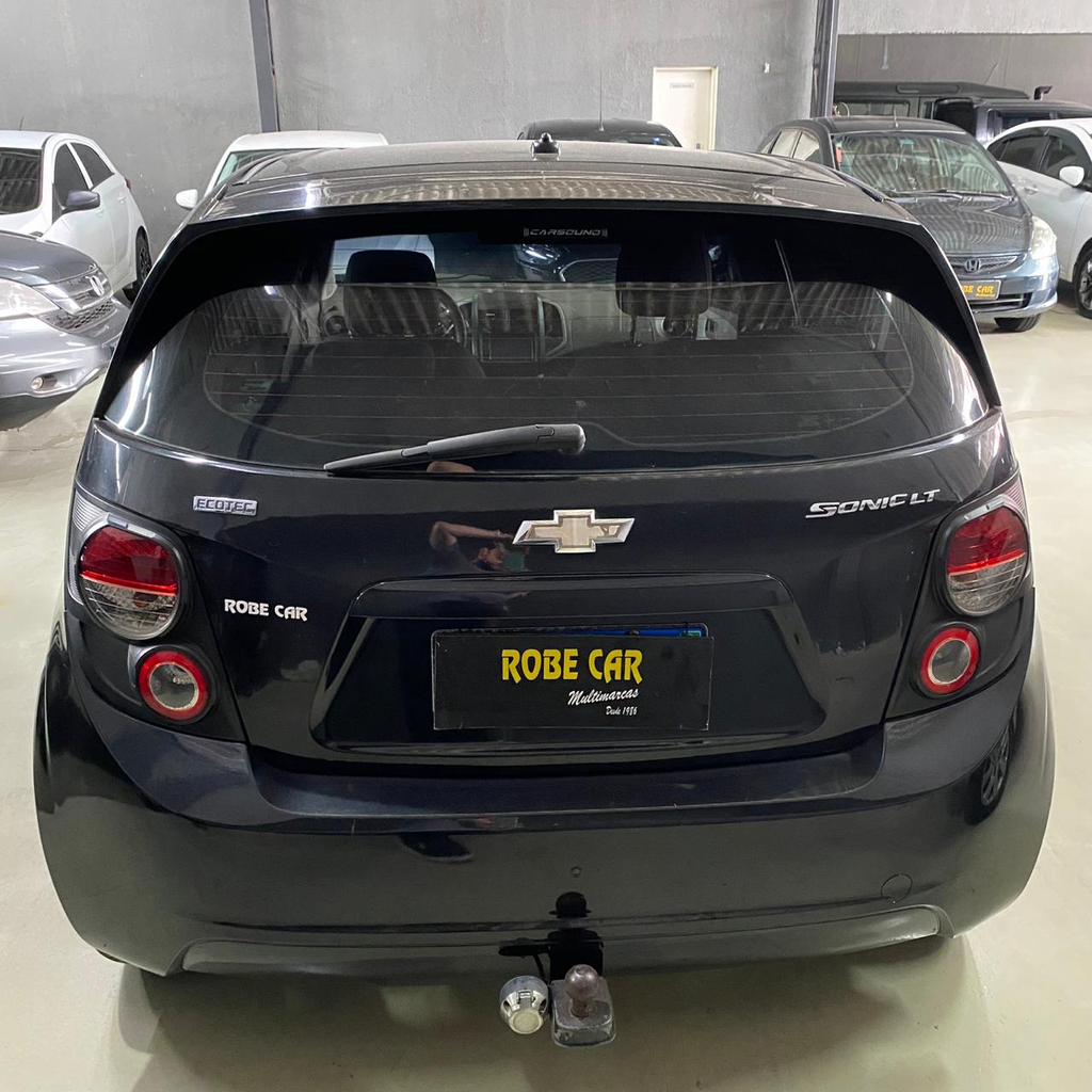 Chevrolet Sonic Preto