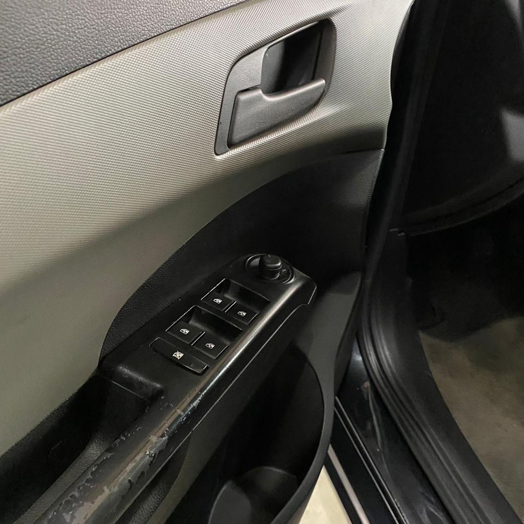 Chevrolet Sonic Preto