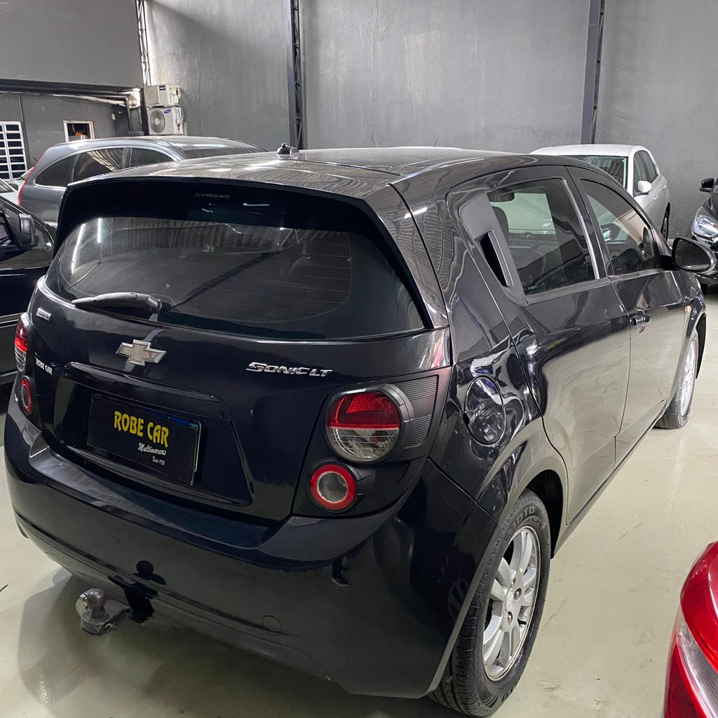 Chevrolet Sonic Preto