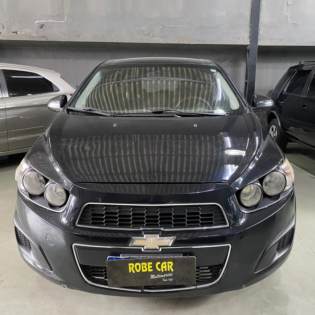 Chevrolet Sonic Preto