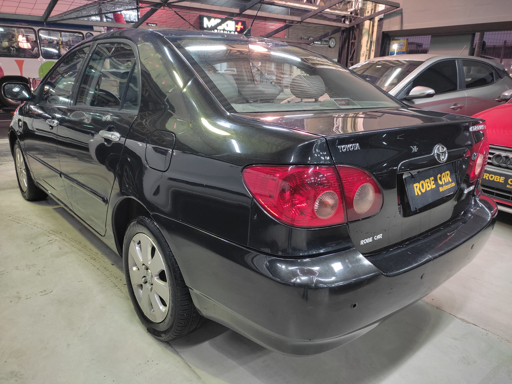 Toyota Corolla Preto