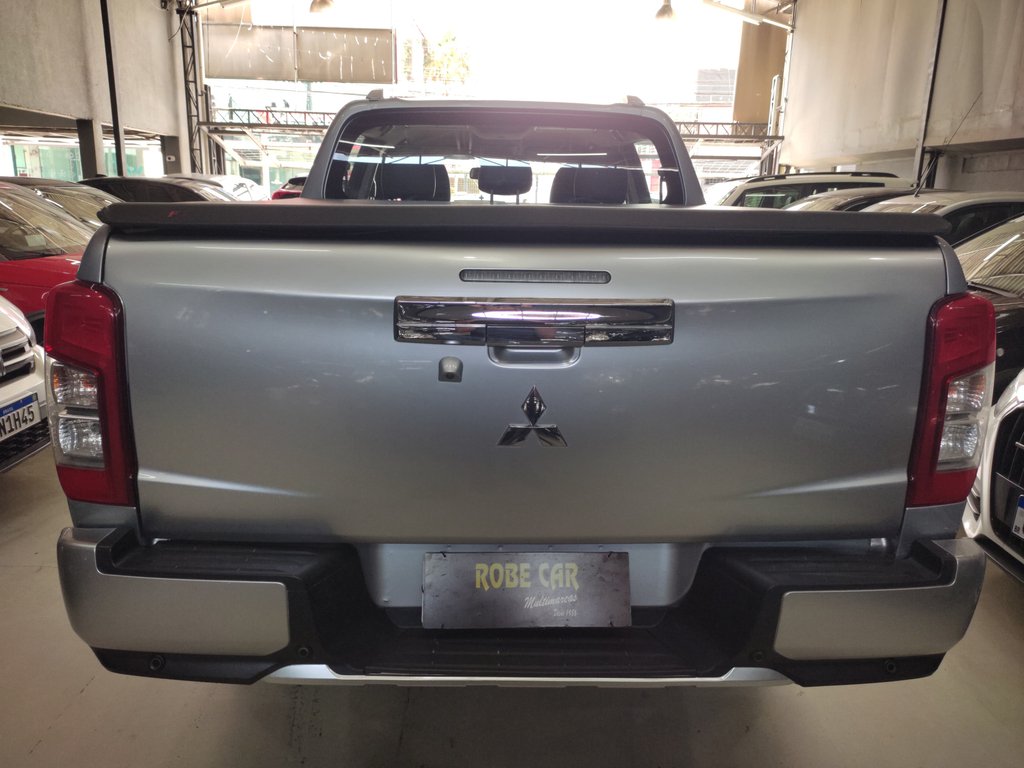 Mitsubishi L200 Triton Prata