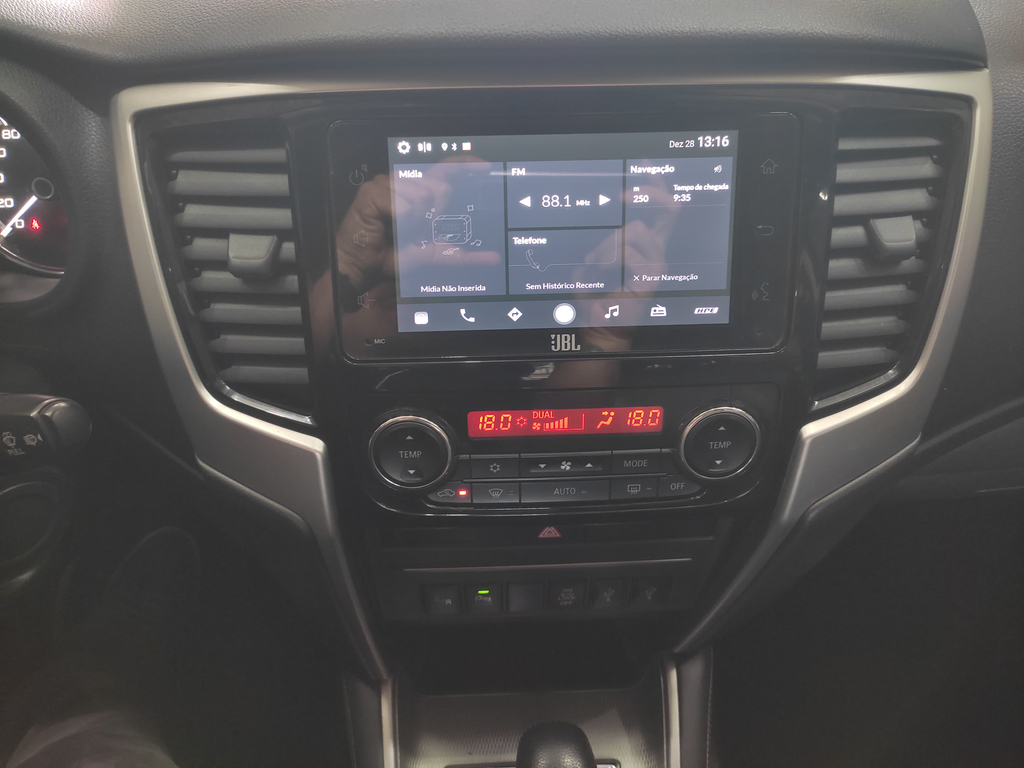 Mitsubishi L200 Triton Prata