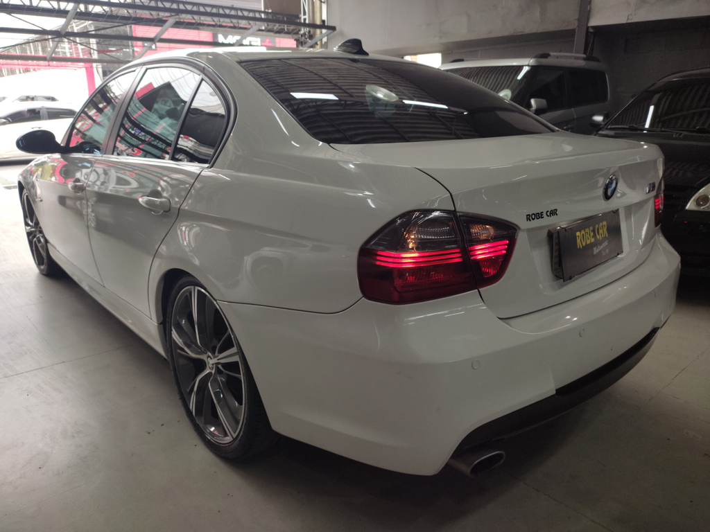 BMW 320iA Branco