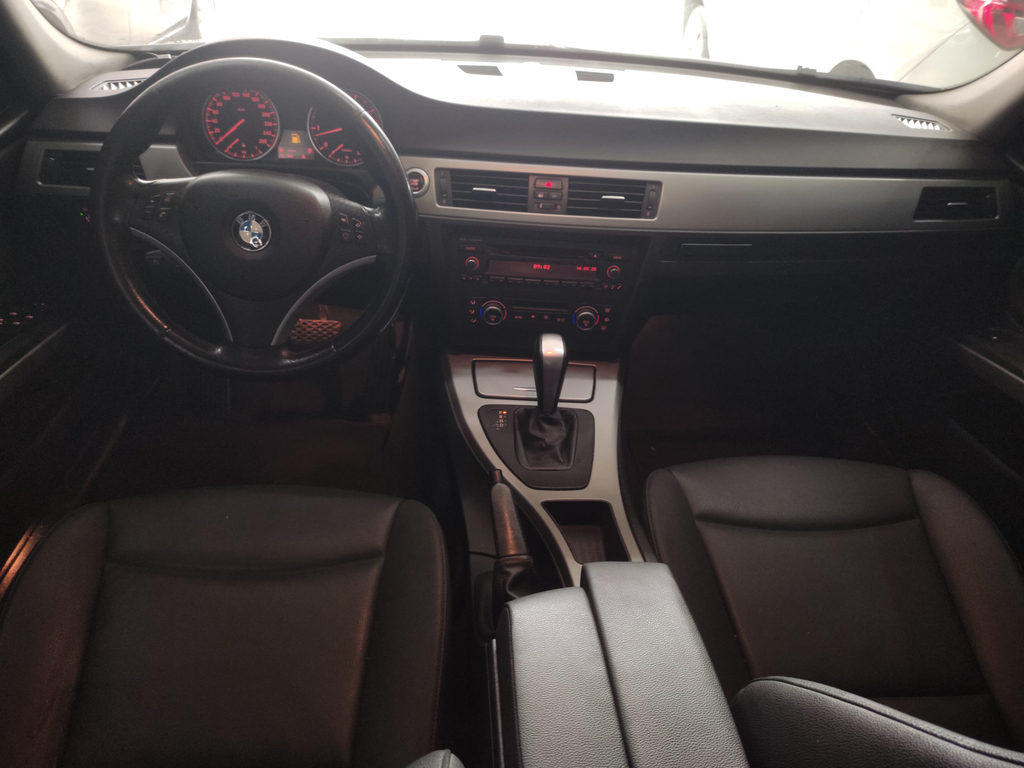 BMW 320iA Branco