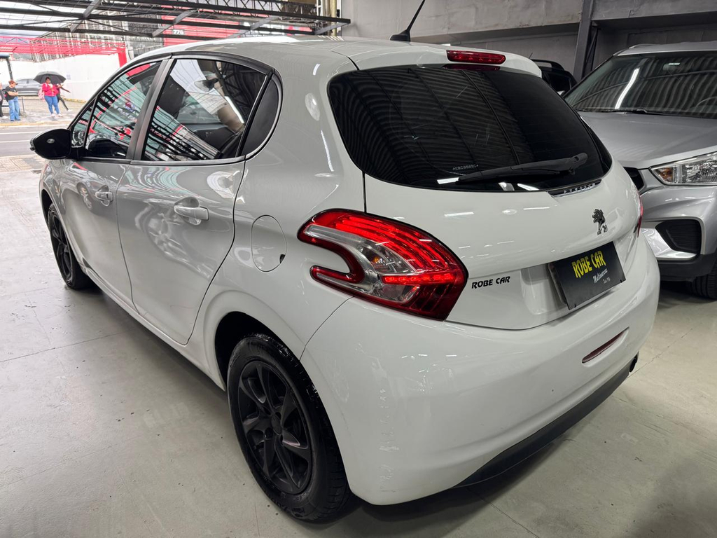 Peugeot 208 Branco