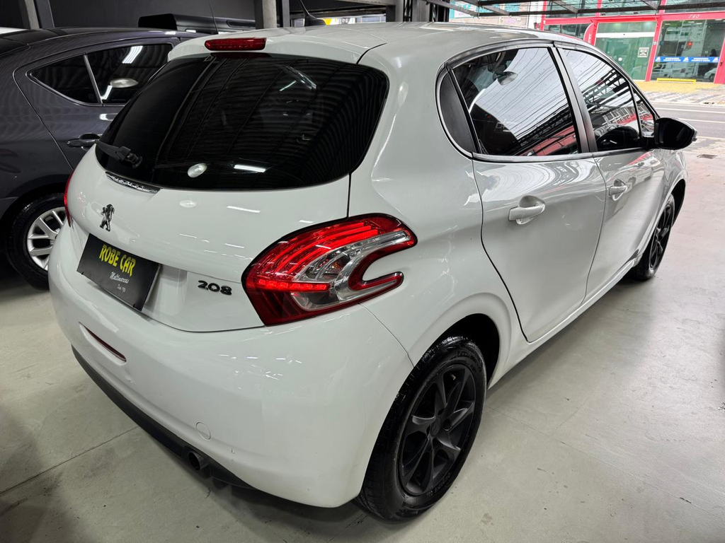Peugeot 208 Branco