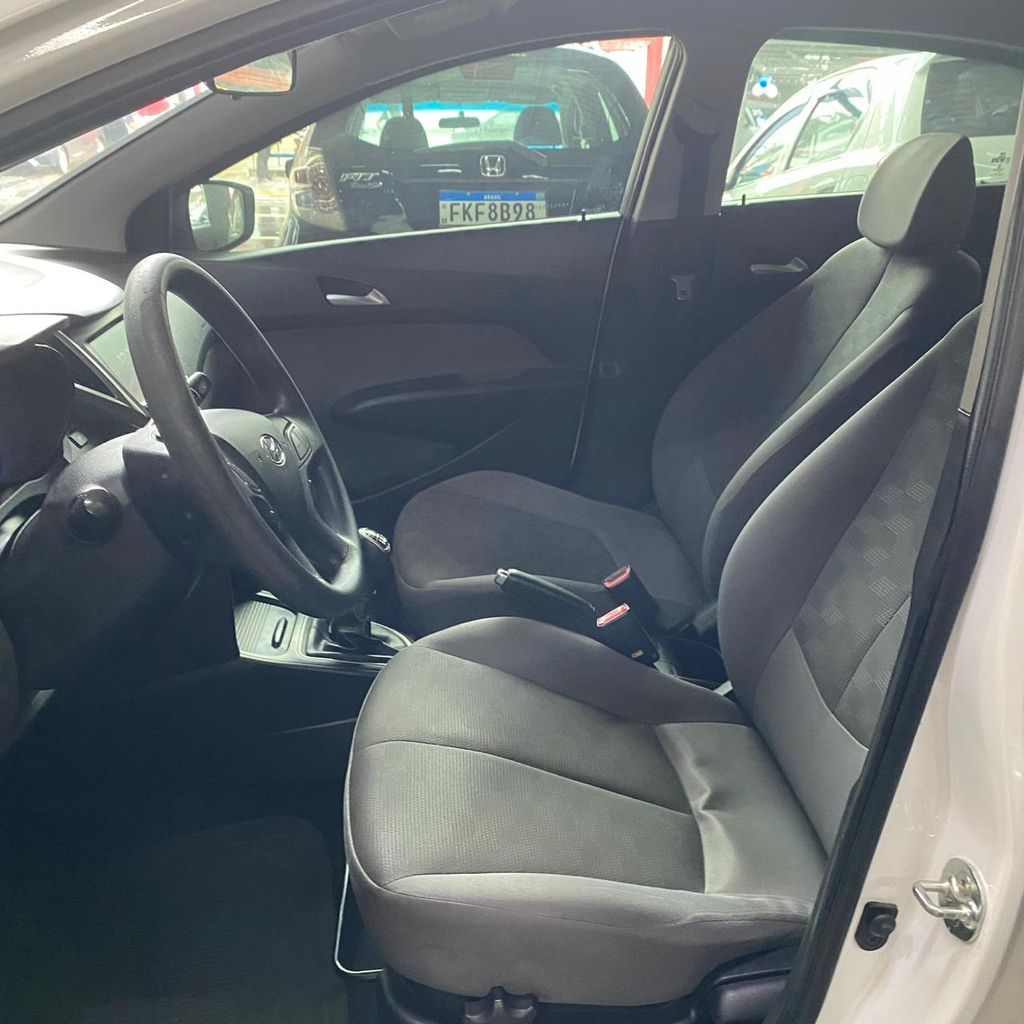 Hyundai HB20S Preto