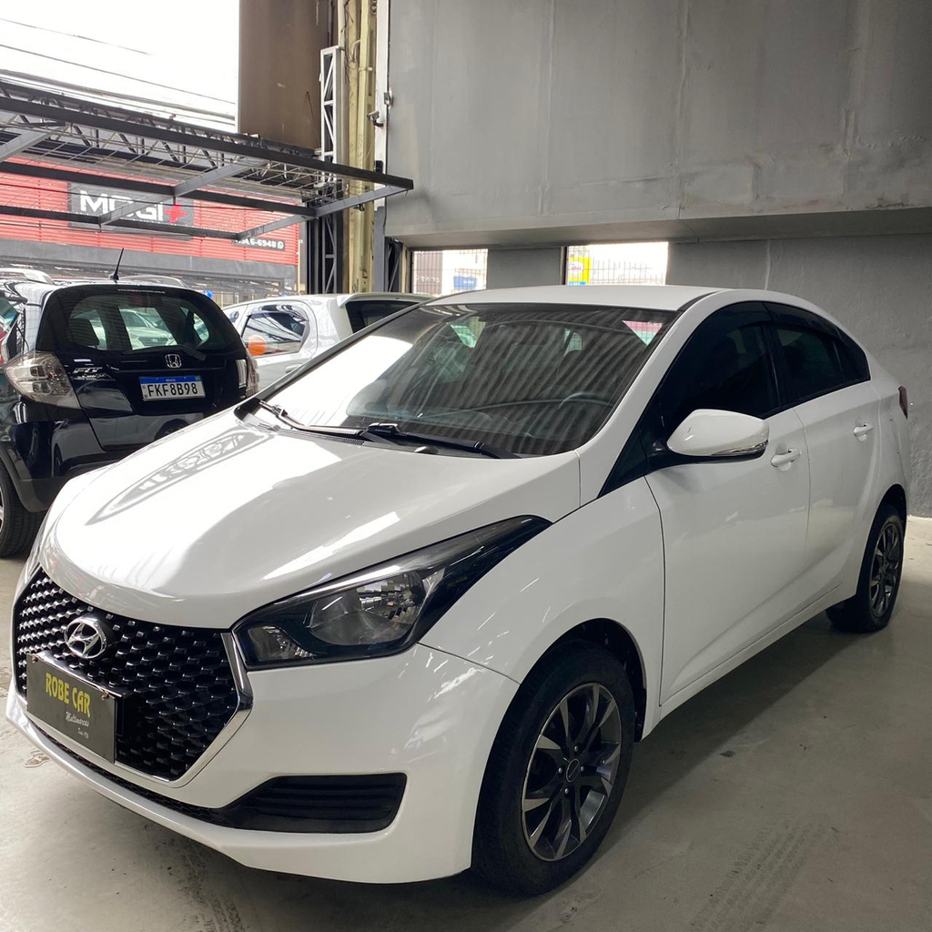 Hyundai HB20S Preto