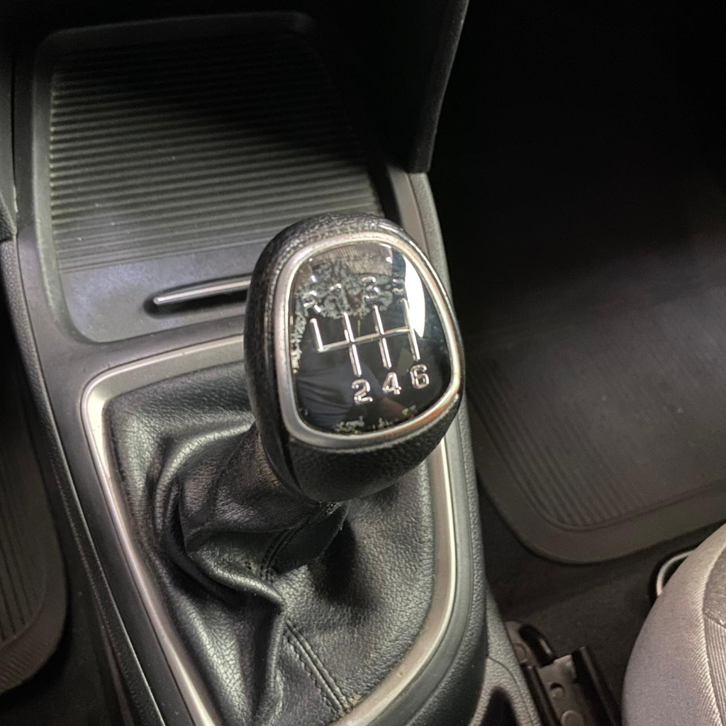 Hyundai HB20S Preto