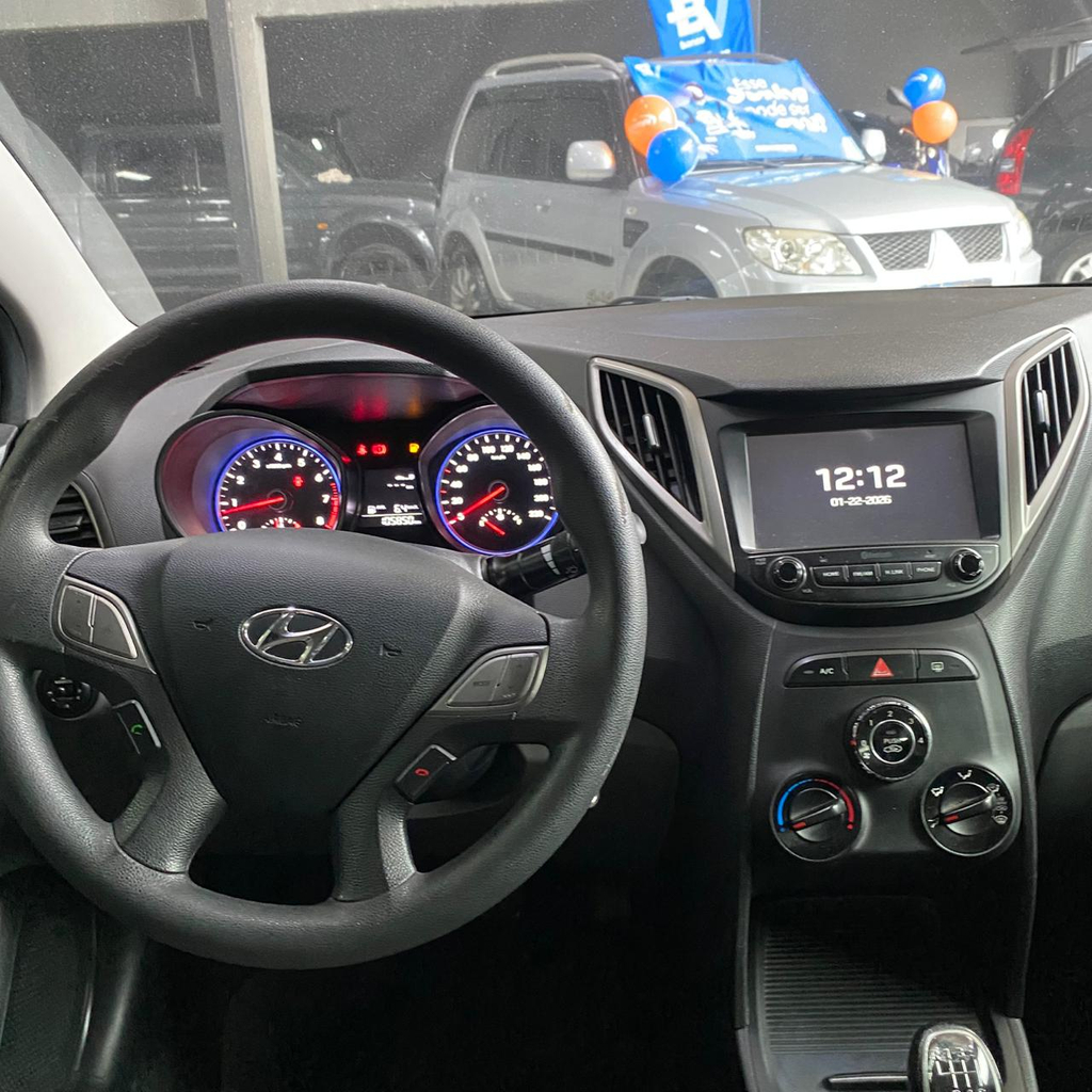 Hyundai HB20S Preto