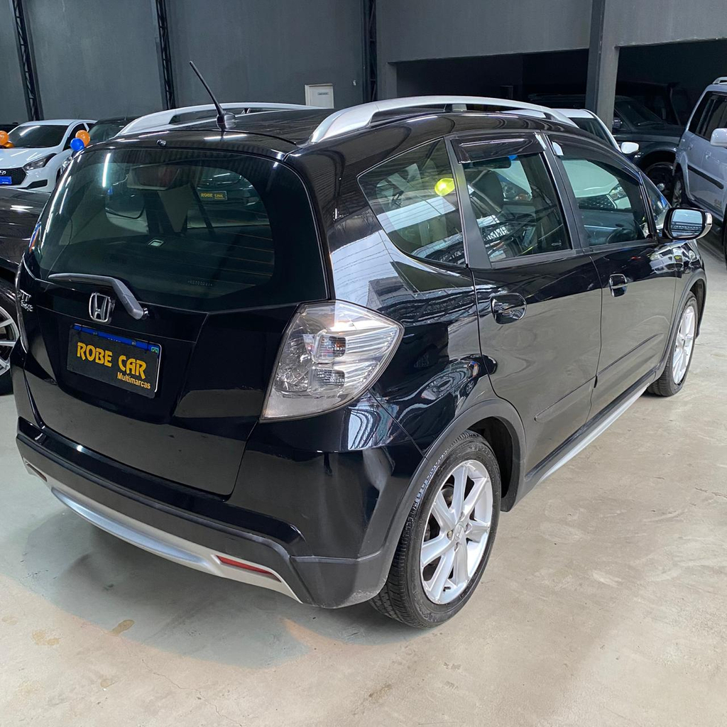 Honda Fit Preto