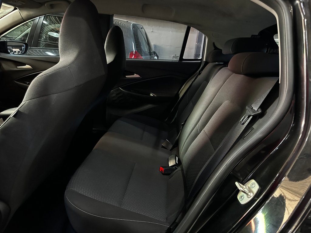Chevrolet Onix Preto