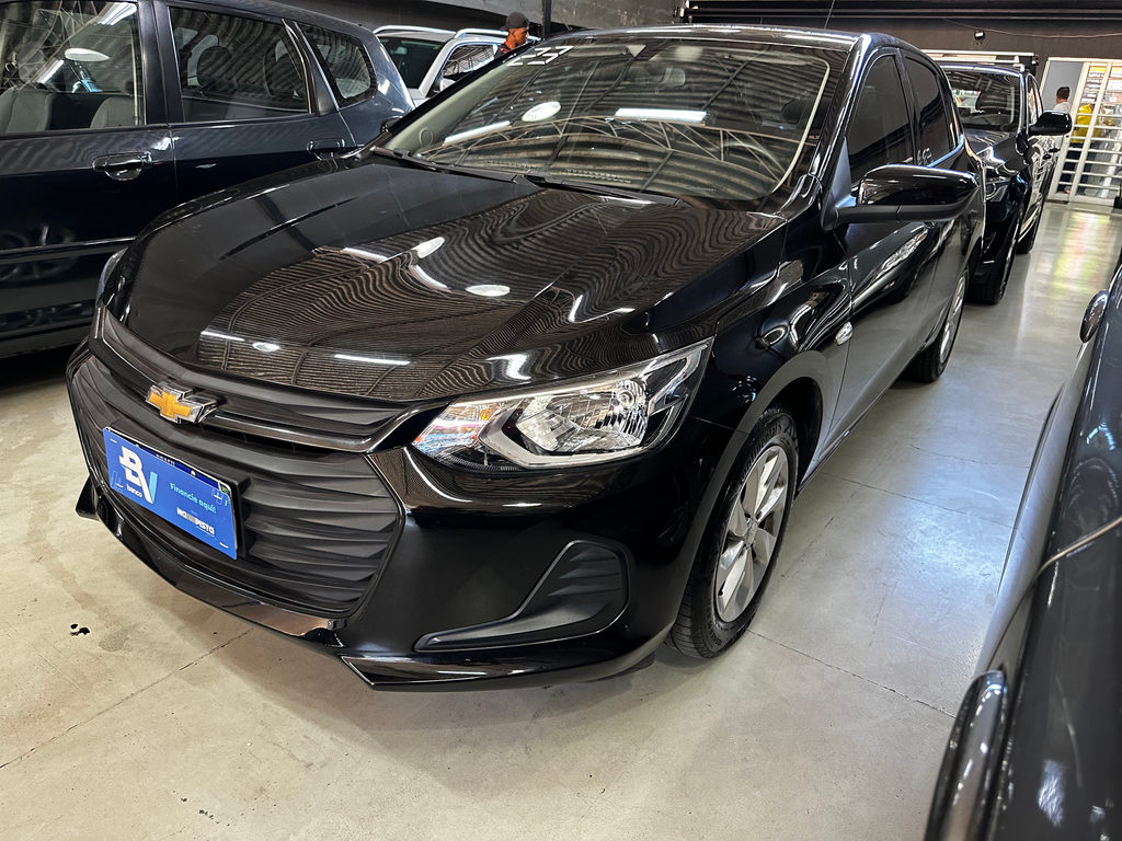 Chevrolet Onix Preto
