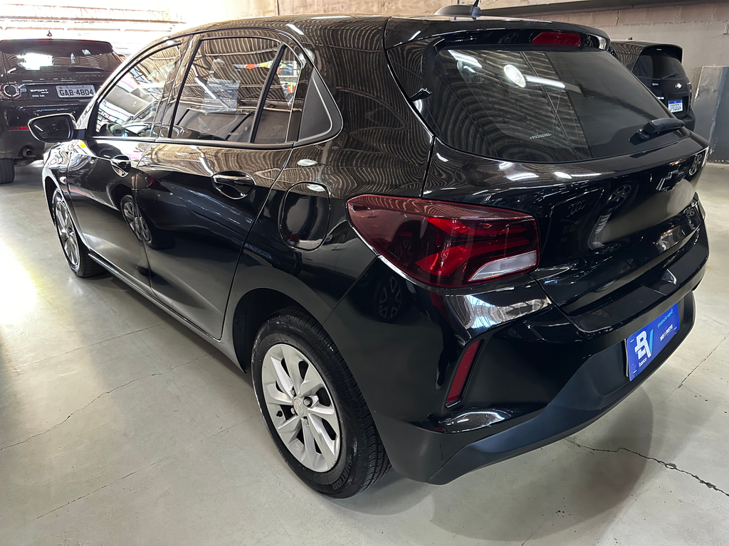 Chevrolet Onix Preto