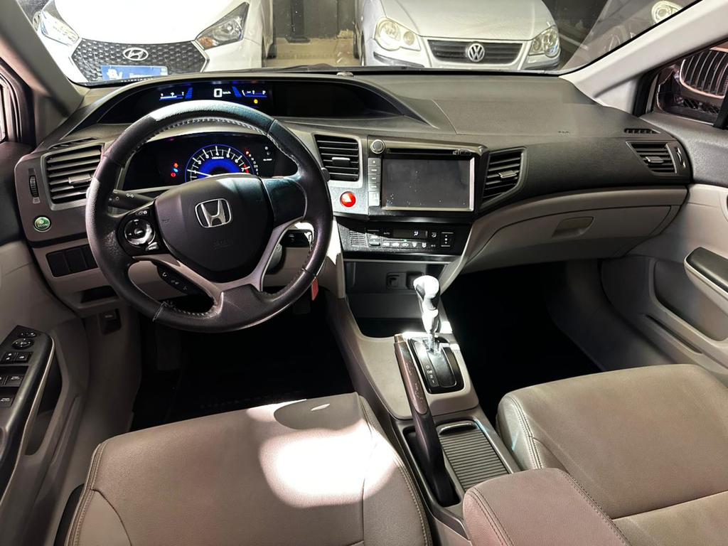 Honda Civic Prata