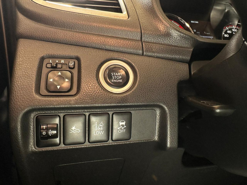 Mitsubishi L200 Triton Prata