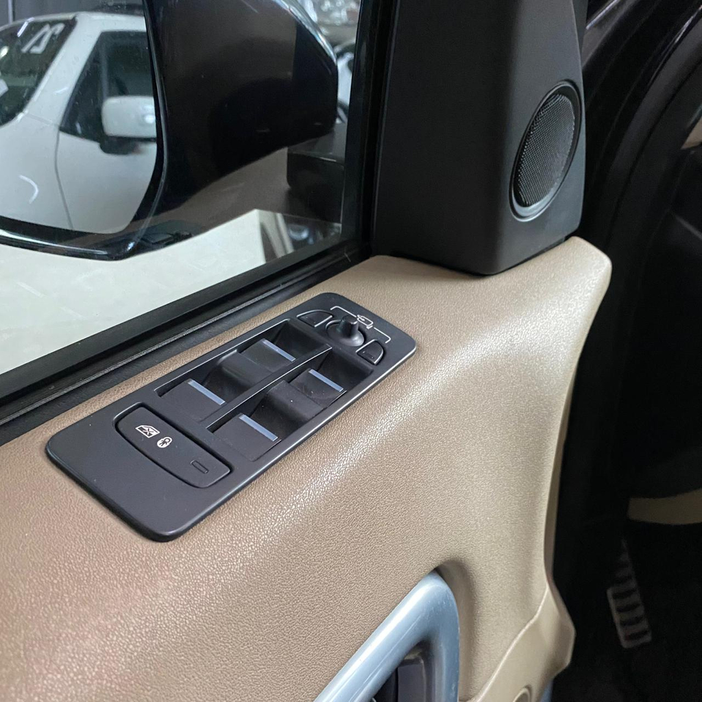 Land Rover Discovery Sport Preto
