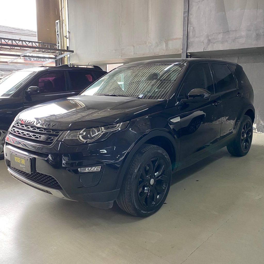 Land Rover Discovery Sport Preto