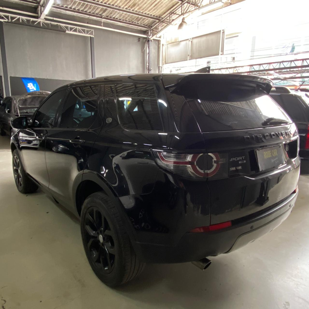 Land Rover Discovery Sport Preto