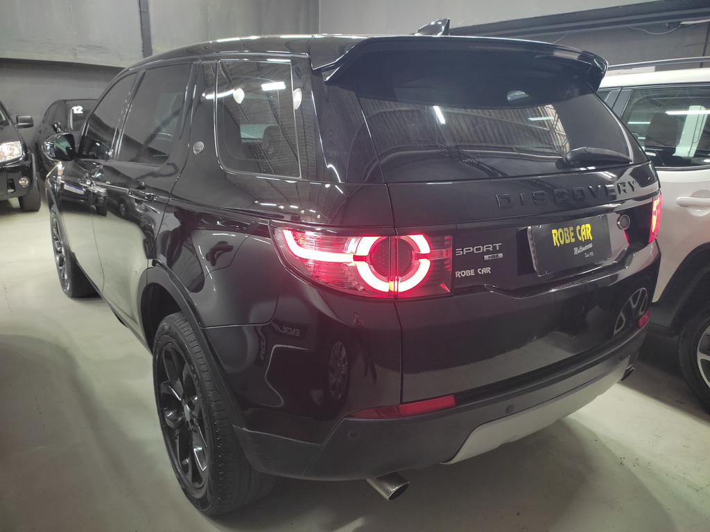 Land Rover Discovery Sport Preto
