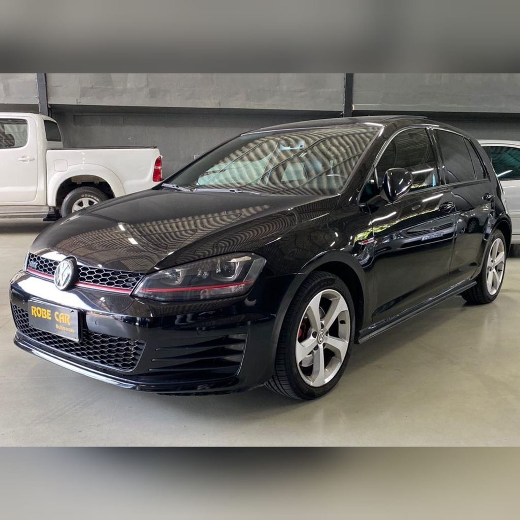 Volkswagen Golf Preto