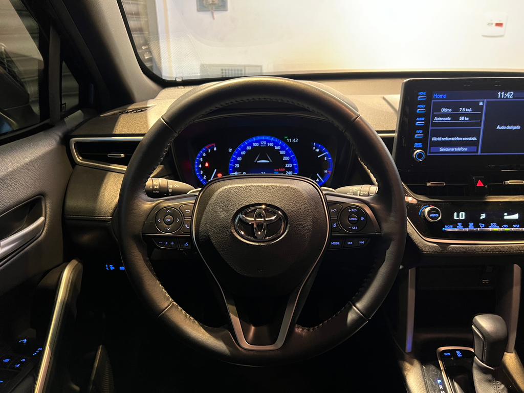 Toyota Corolla Cross Cinza