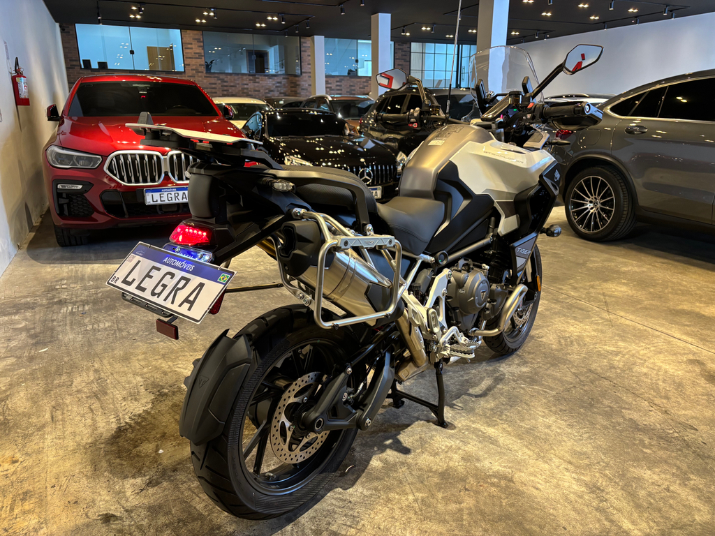 Triumph TIGER Branco