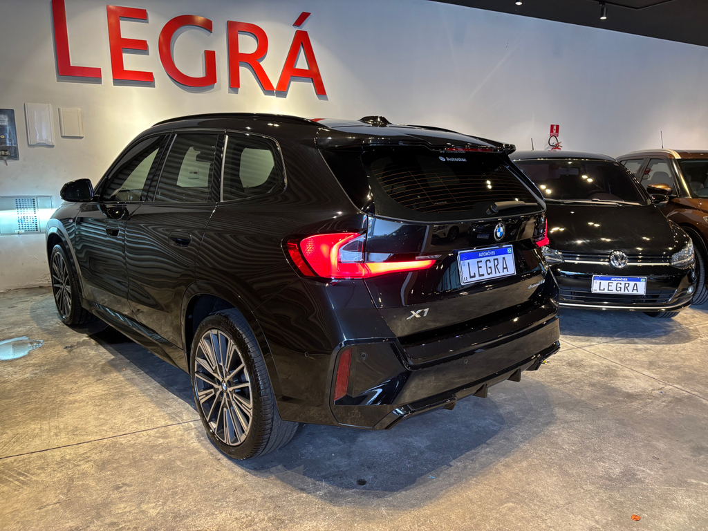 BMW X1 Preto