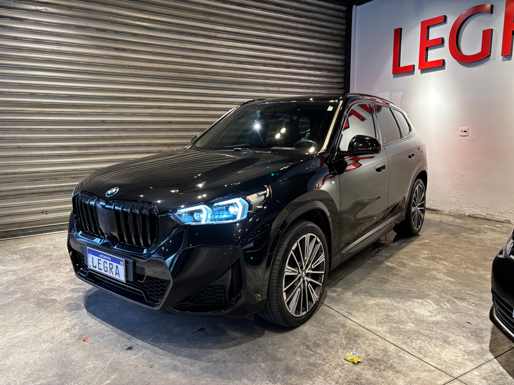 BMW X1 Preto