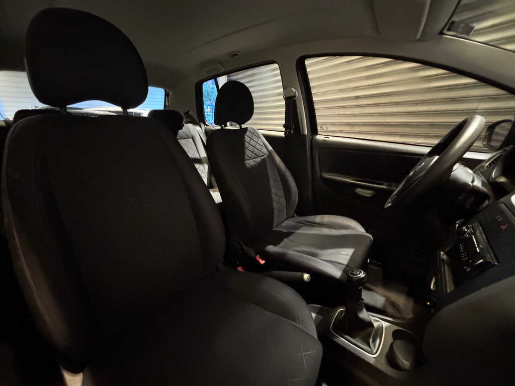 Volkswagen Fox Preto