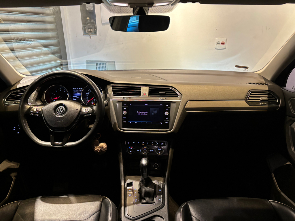 Volkswagen Tiguan Prata