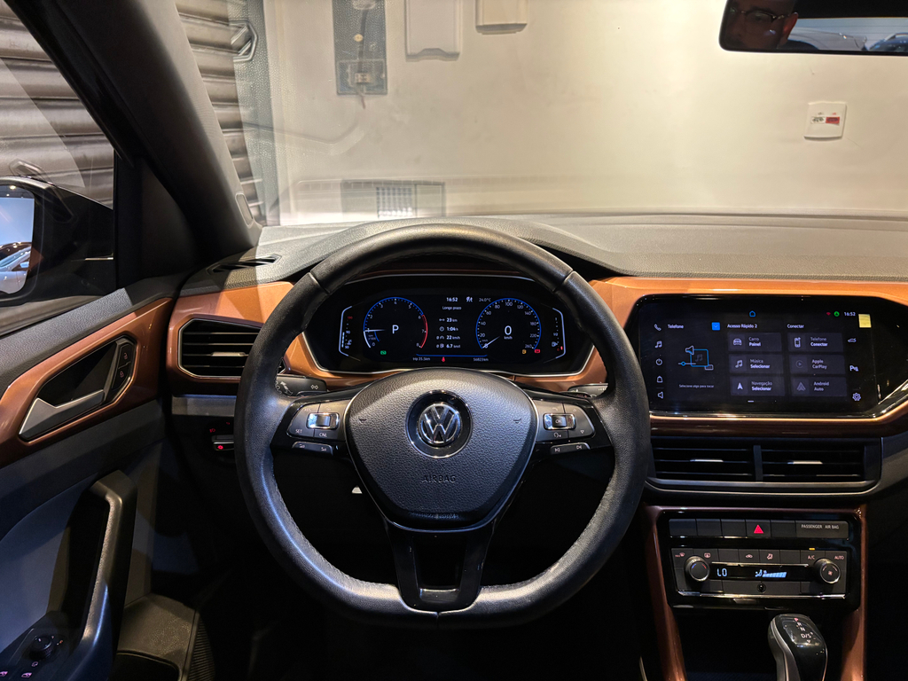 Volkswagen T-Cross Preto