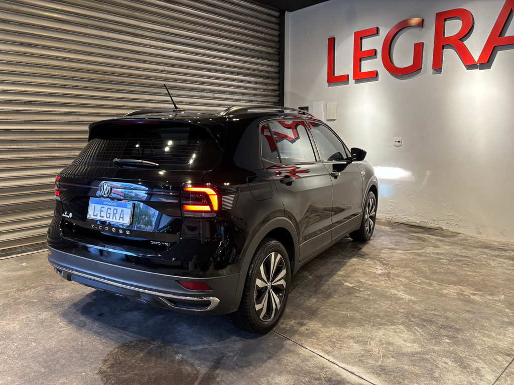 Volkswagen T-Cross Preto