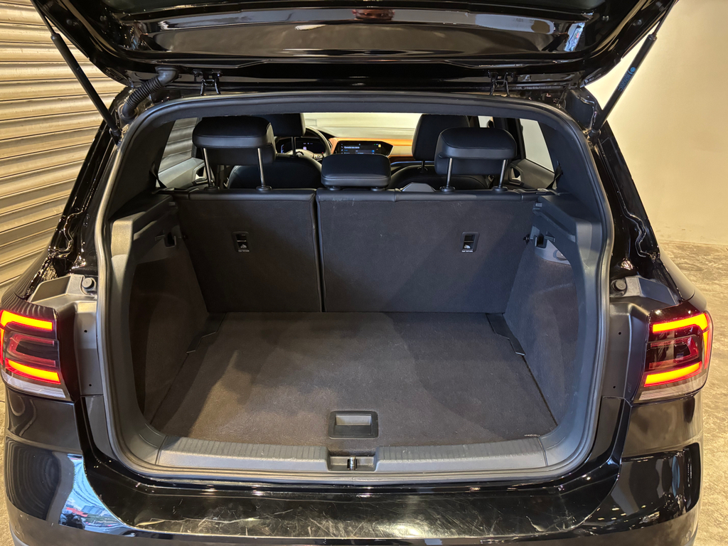 Volkswagen T-Cross Preto