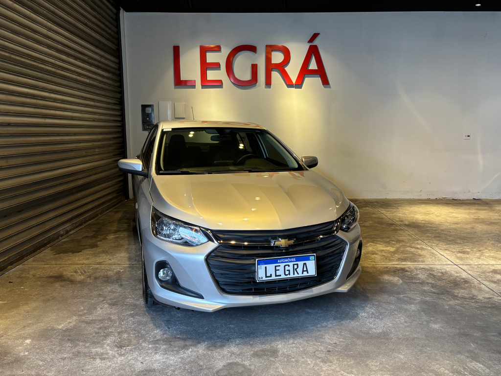 Chevrolet Onix Sedan Prata
